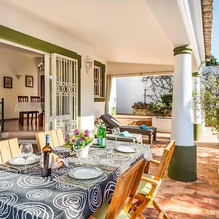 Cardona Villa